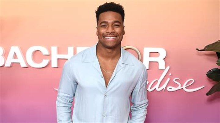 Andrew Leaves & Says Heart Is Still With Teddi – Hollywood Life