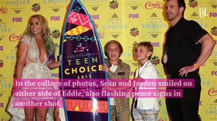 Britney Spears’ Sons Jayden, 15, & Sean, 16, Are So Grown Up In Rare New Photo