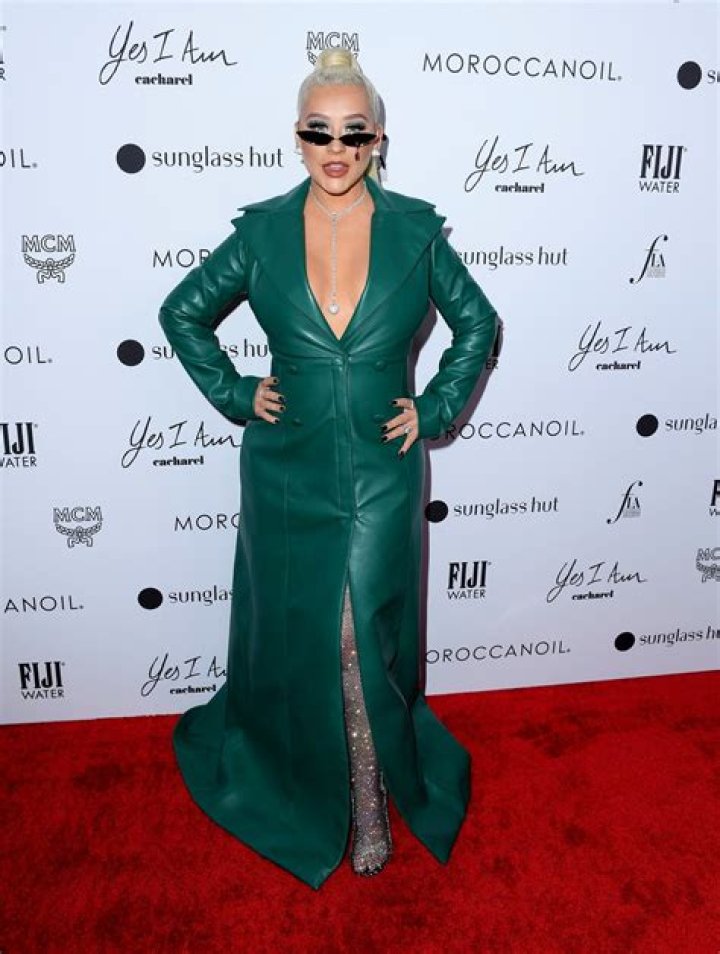 Christina Aguilera Rocks Plunging Latex Dress For Daily Front Row Fashion Awards: Photos