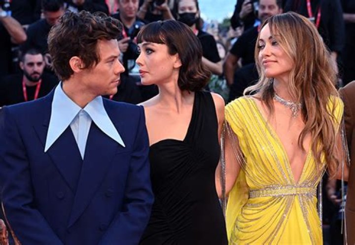 Harry Styles’ Mom Gushes Over Olivia Wilde For ‘Don’t Worry Darling’: ‘Well Done’