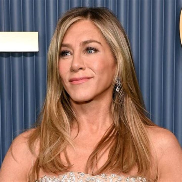 Jennifer Aniston & Brad Pitt Hit Same Golden Globes Party After His Big Win & Joke About Dating Life