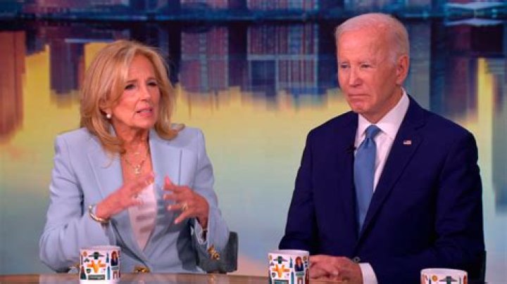 Joe & Jill Biden Honor First Responders At Super Bowl & Lead Moment Of Silence For Victims Of COVID-19