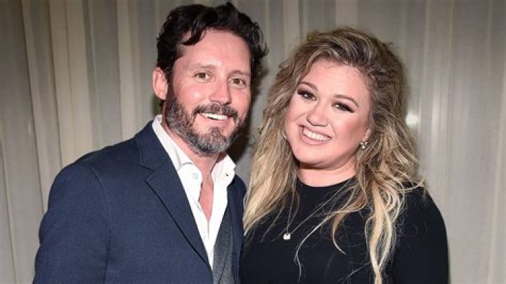Kelly Clarkson’s Ex Brandon Blackstock Seeking $436K In Spousal & Child Support Amid Divorce