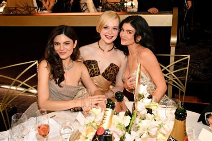 Kendall Jenner Explodes At Kylie On ‘KUWTK’ & Calls Her ‘F*cking Bitch’ & ‘C*nt’ — Watch