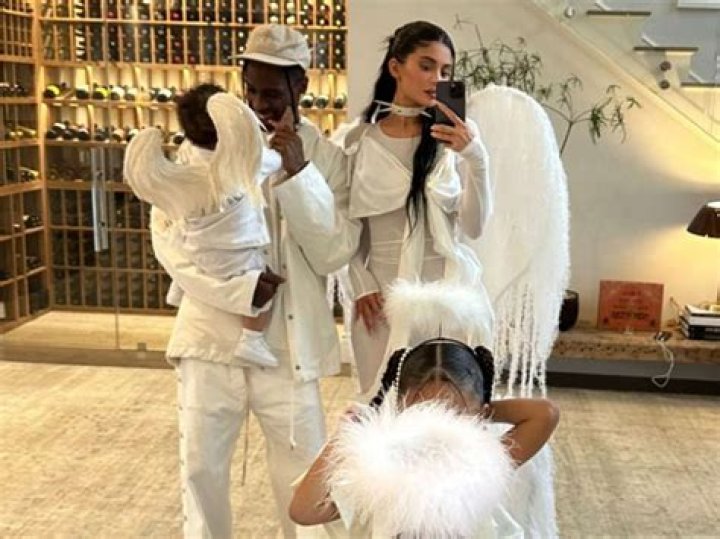 Kylie Jenner & Stormi Webster’s Angel Halloween Costume 2022: Video – Hollywood Life