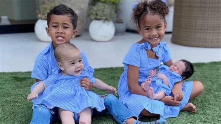 Learn About The Singer’s 4 Children – Hollywood Life