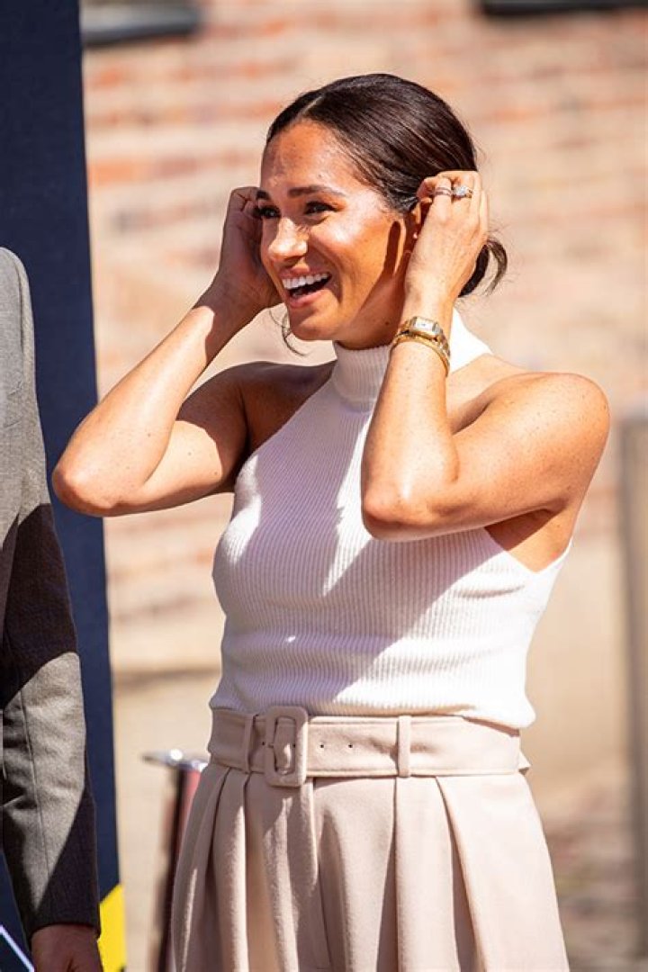 Meghan Markle In First Photos A Day Before Trooping The Colour – Hollywood Life