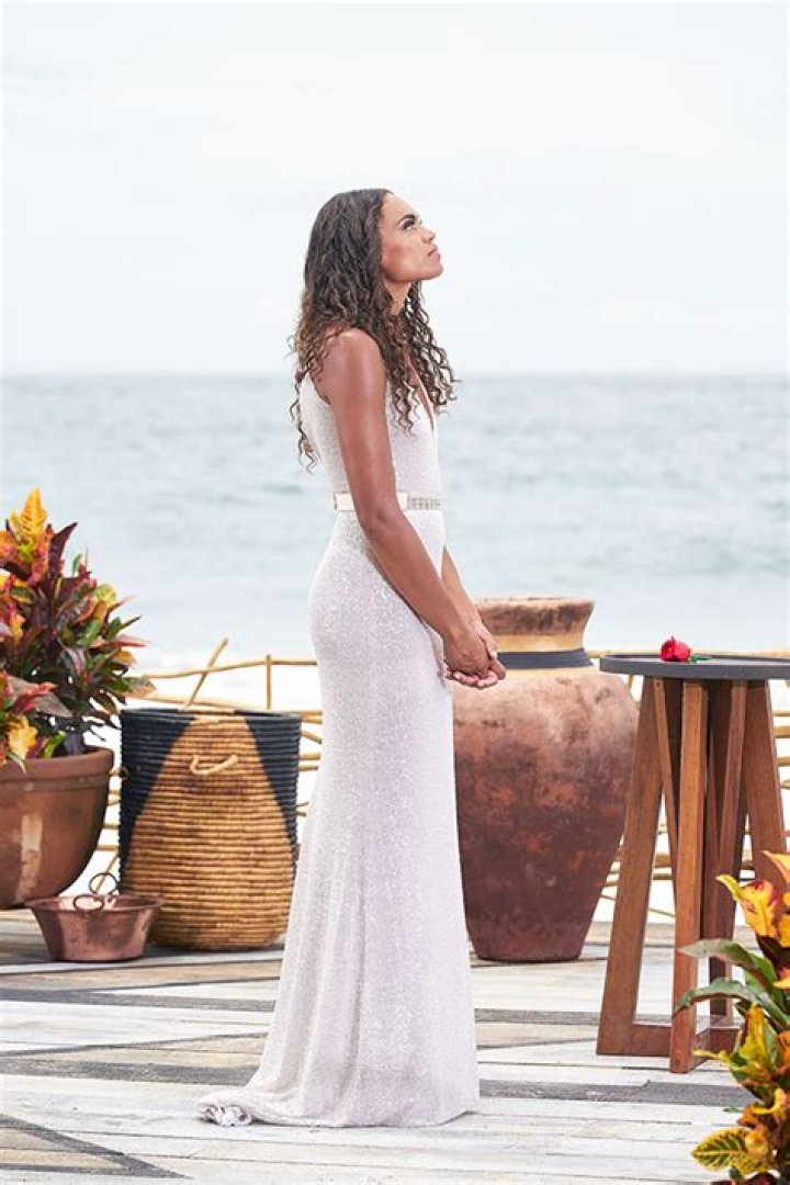 Michelle Young’s ‘The Bachelorette’ Finale Dress: Photos – Hollywood Life