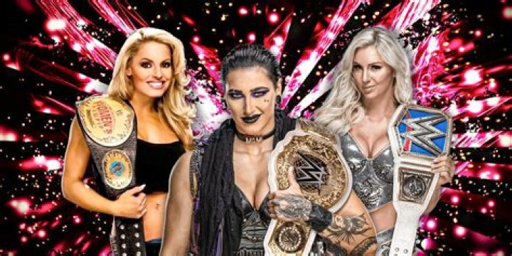 Pics Of The WWE Superstar & Women’s Champ – Hollywood Life