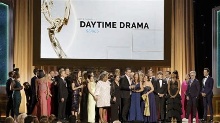 Shows Off Look At Daytime Emmy Awards – Hollywood Life