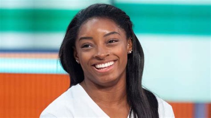 Simone Biles Debuts New Hair Makeover After A Quarantine Cut — See Before & After Pics