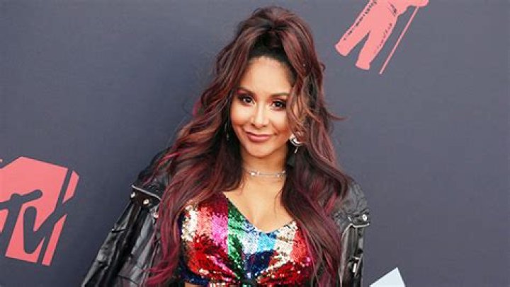 Snooki Calls Out Body Shamers & Admits Weight Struggles In TikTok – Hollywood Life