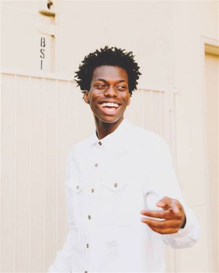 Tim Johnson Jr. — Photos Of The Singer – Hollywood Life