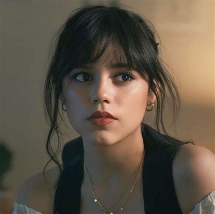 Updates On Jenna, Zach & More – Hollywood Life