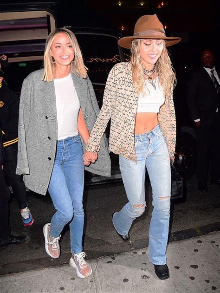 VMAs After-Party Run-In With Brody & GF – Hollywood Life