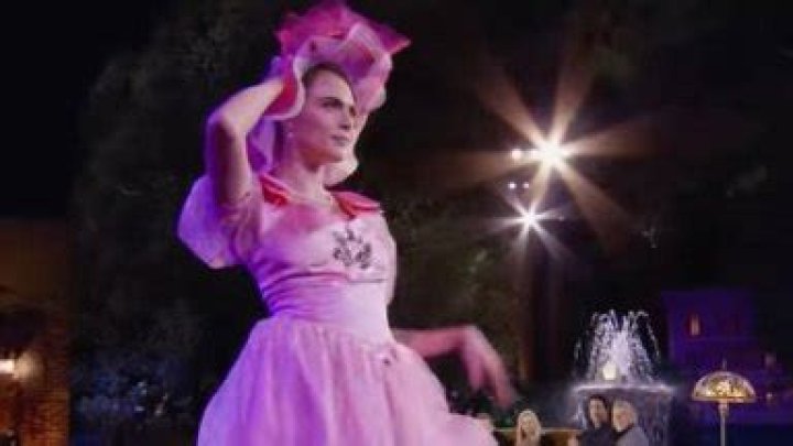 Wears Rachel’s Bridemaid Dress – Hollywood Life