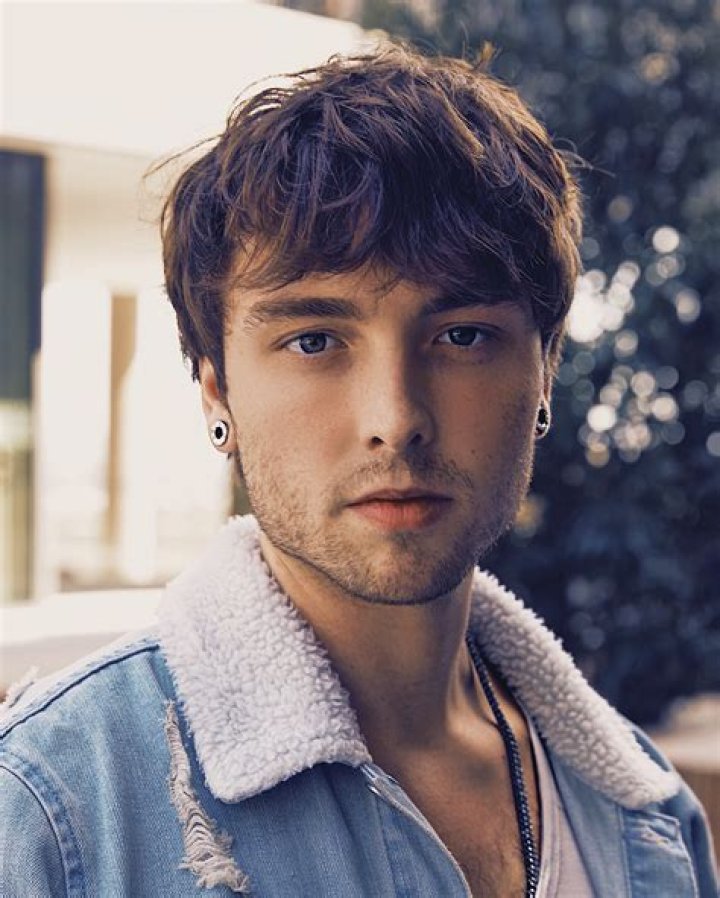 Wesley Stromberg: Photos
