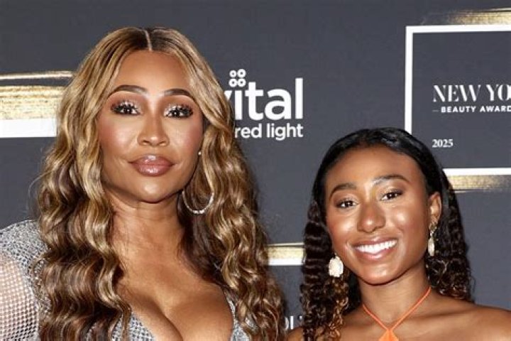 Who Is Noelle Robinson? Facts About Cynthia Bailey’s Daughter – Hollywood Life