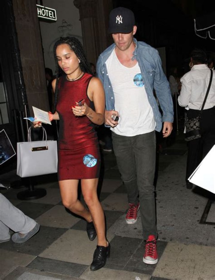 Zoe Kravitz & Chris Pine Dating Or Just Hooking Up? Spotted Leaving Coldplay – Hollywood Life